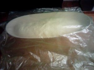 Fóliával letakarva ismét, kb. kétszeresére kelesztjük